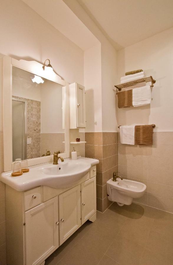Golden Rooms Bed & Breakfast Triest Exterior foto