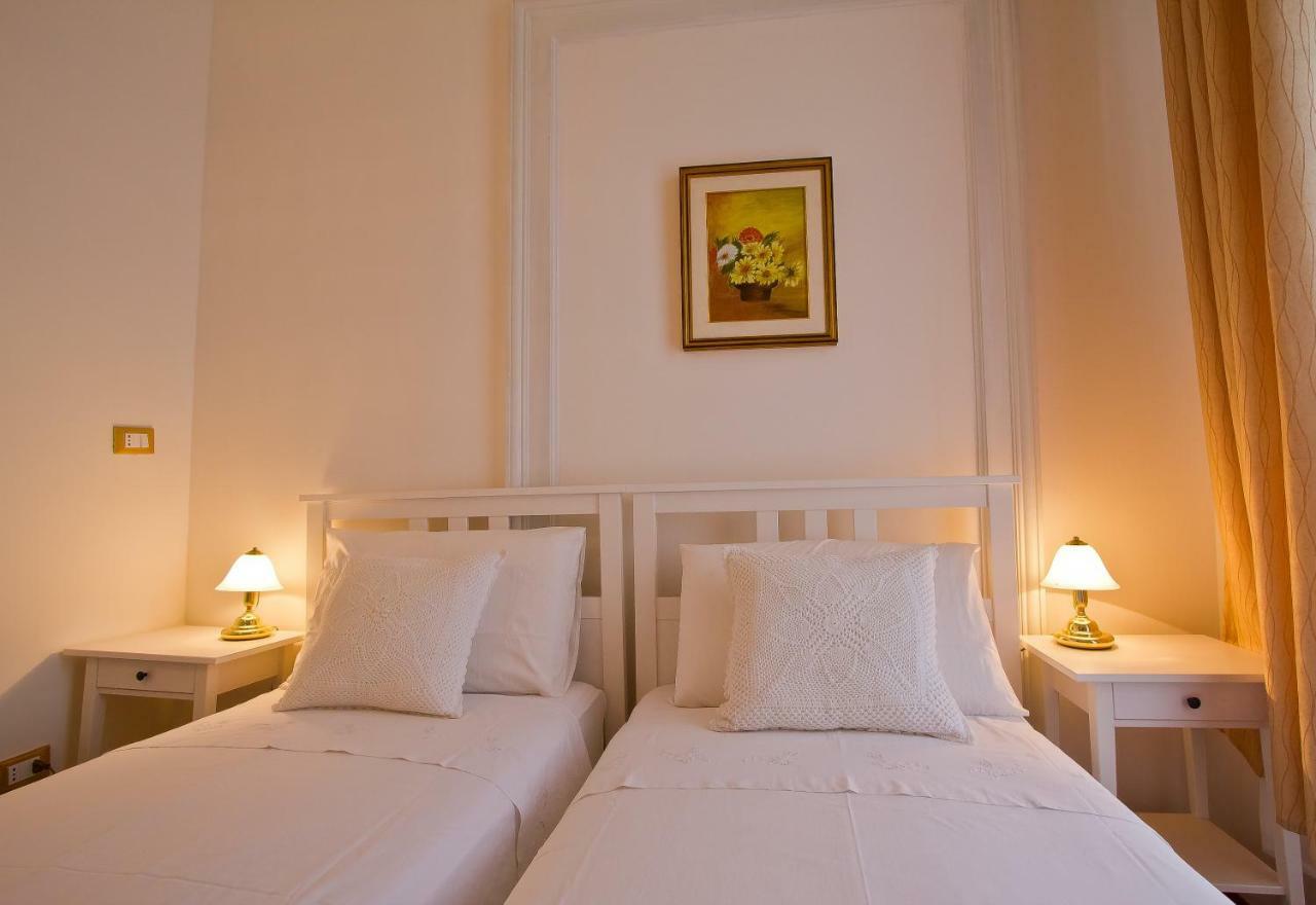 Golden Rooms Bed & Breakfast Triest Exterior foto