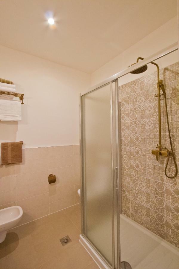 Golden Rooms Bed & Breakfast Triest Exterior foto