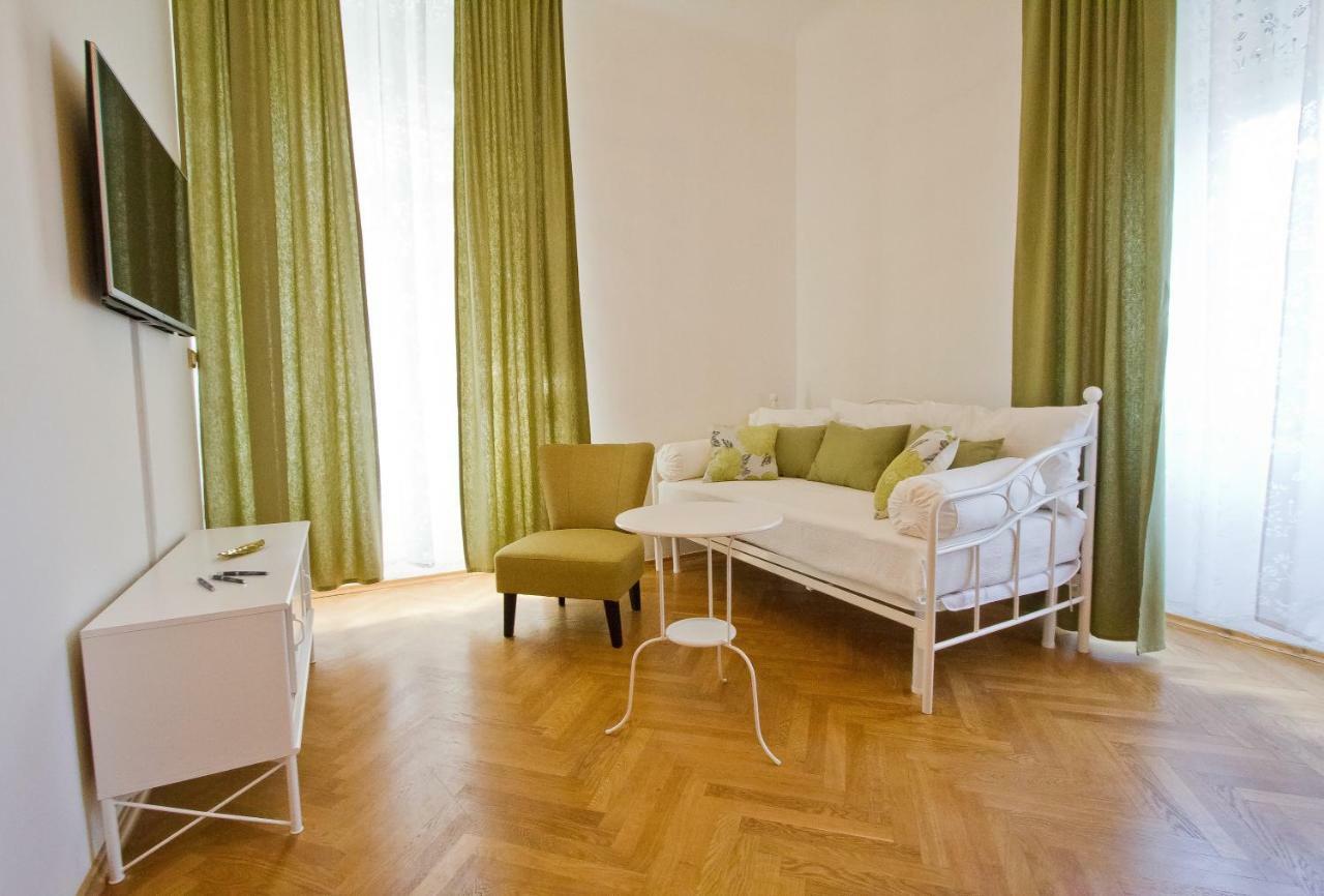Golden Rooms Bed & Breakfast Triest Exterior foto