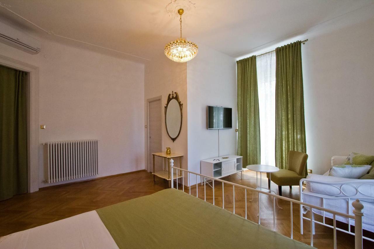 Golden Rooms Bed & Breakfast Triest Exterior foto