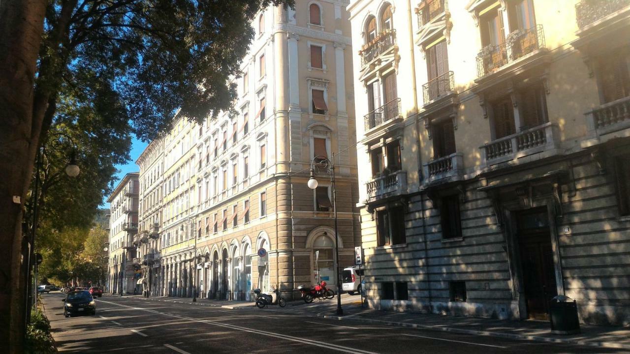 Golden Rooms Bed & Breakfast Triest Exterior foto